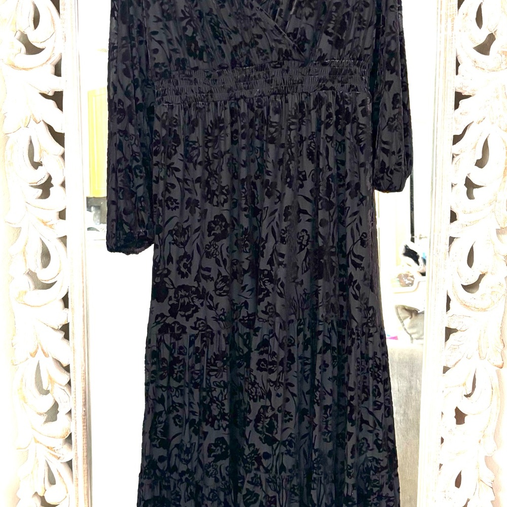 Knox Rose Black V-Neck Bishop Sleeve Sundress